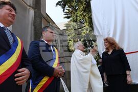Румъния - Илияна Йотова - Винга - църква „Св. Троица“ - паметник