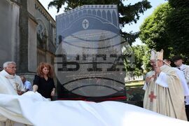 Румъния - Илияна Йотова - Винга - църква „Св. Троица“ - паметник