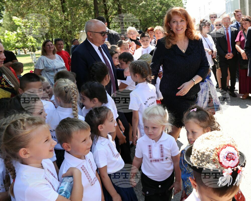 Румъния - Илияна Йотова - Винга - църква „Св. Троица“