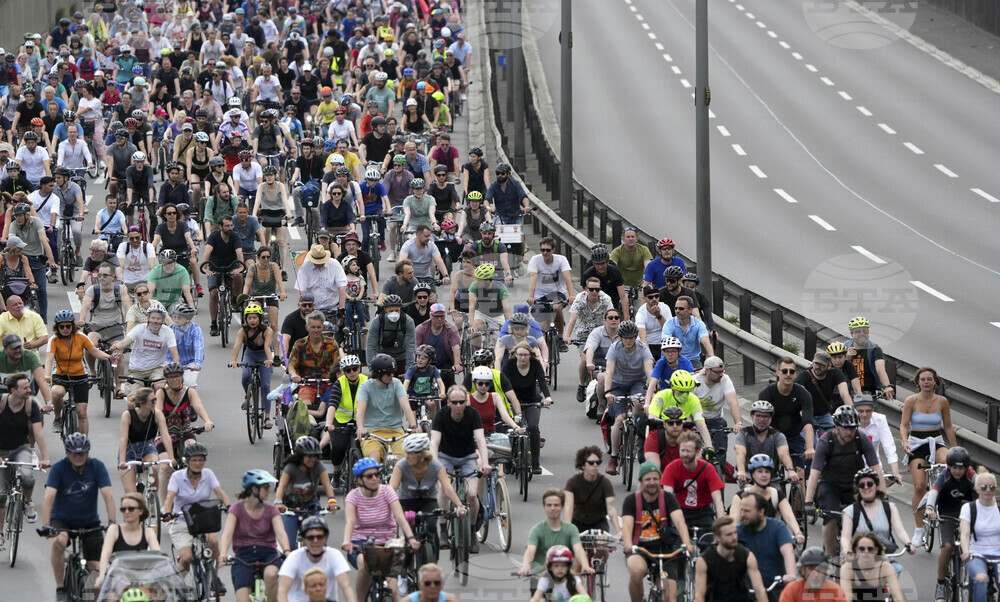 Музиканти протестират с концерт срещу разширение на магистрала в Берлин
