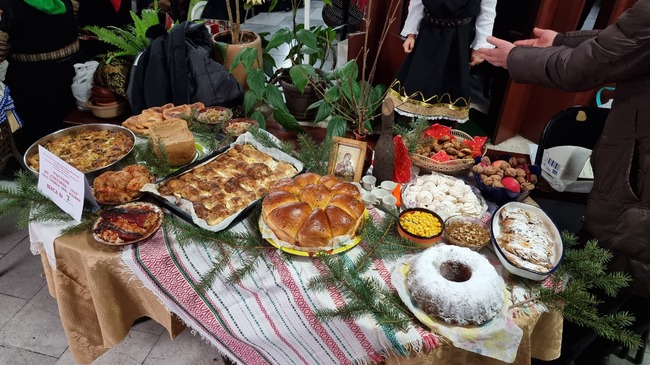 Традиционни ястия, свързани с предколедните празници, представят в Брезник