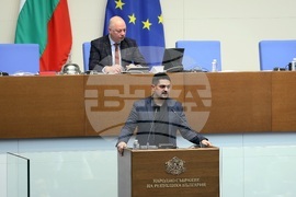 Парламент - извънредно заседание