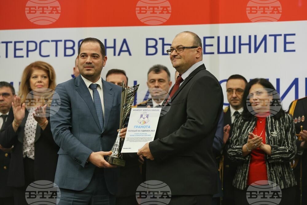 Марио Георгиев от Сливен взе отличието "Полицай на годината"
