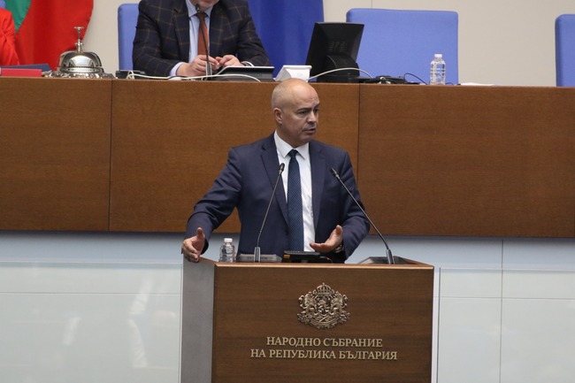 Свиленски: Защо ви е срам да си признаете кой предложи двойното гражданство за депутати и министри