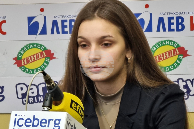 Гергана Пейчева с най-добър старт от българите на световното първенство по ускорен шахмат, Надя Тончева победи световната номер 4