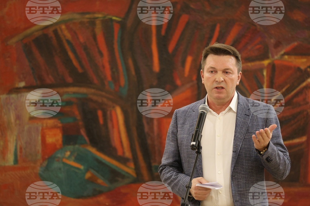 Антон Дончев - роман - представяне