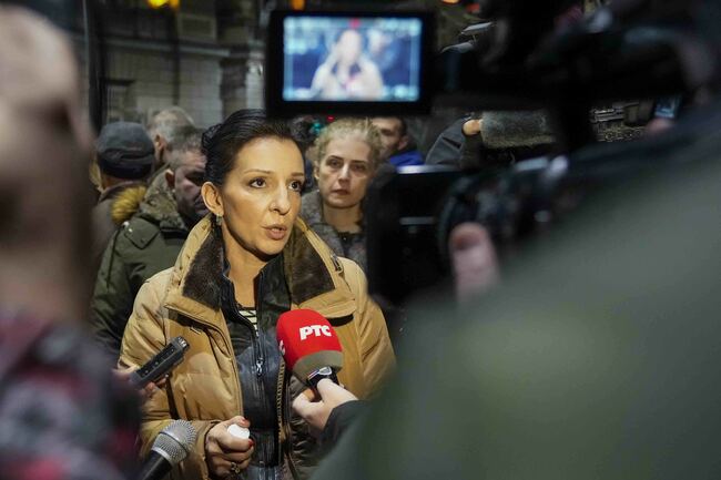 Сръбският опозиционен депутат Мариника Тепич влезе в петия ден на гладната си стачка, от днес е под постоянно лекарско наблюдение