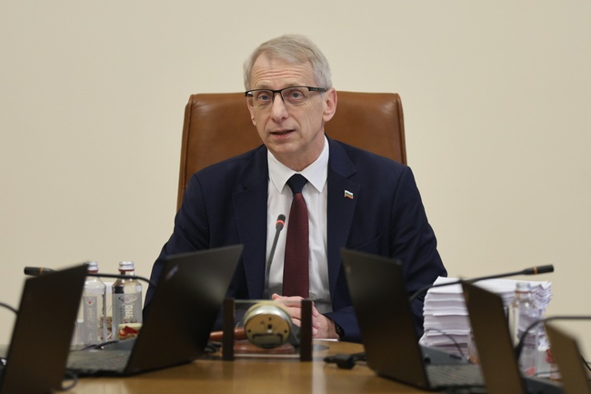 Промените в Конституцията, бюджетът, политиките, свързани с добрите знаци за Шенген, ни дават увереност, че усилията ни водят към успех, каза премиерът акад. Николай Денков