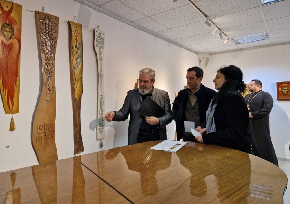 Icons by Bulgarian Artists Go on Display in Berlin