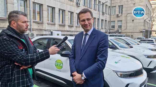 България трябва да инвестира по всякакъв начин в добив на енергии, които да идват от местни източници, каза Станислав Анастасов