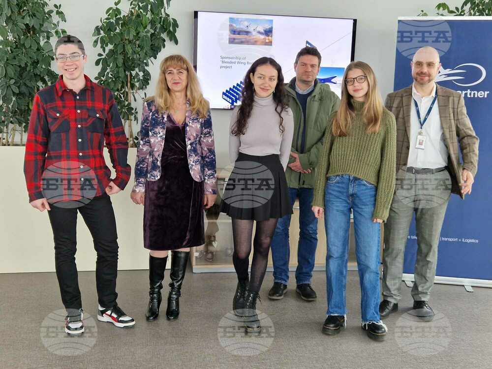 Логистична компания “Карго-партнер” награди есе, посветено на връзката между училището и професионалната реализация