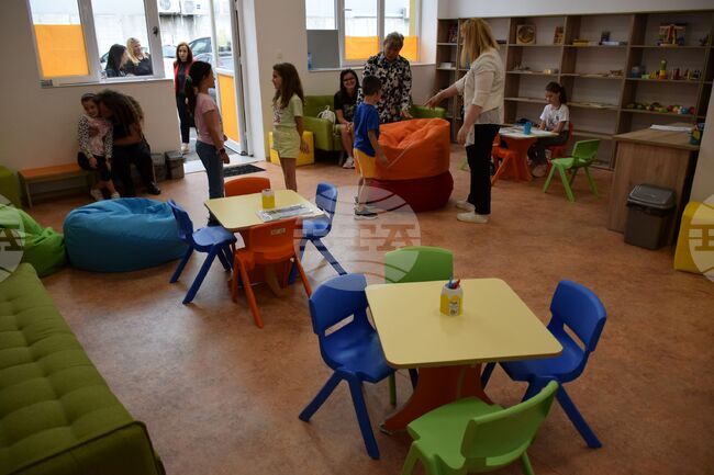 Симитли - детски кът - работно място