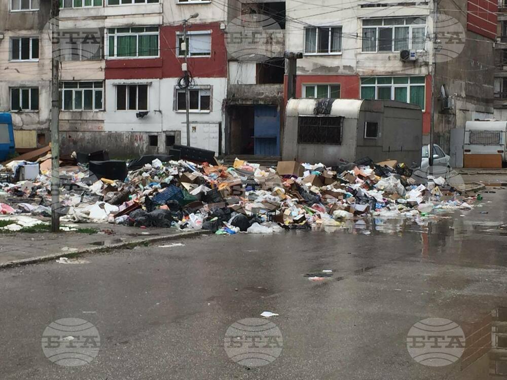 При акция в пловдивския квартал "Столипиново" са събрани 71 тона отпадъци за един ден