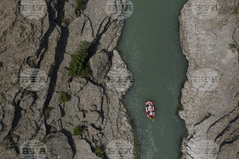 АТА: Приключение с каяк по река Вьоса – последната дива река в Европа