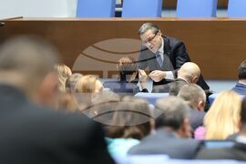 Парламент - заседание