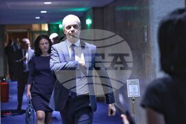 Парламент - заседание