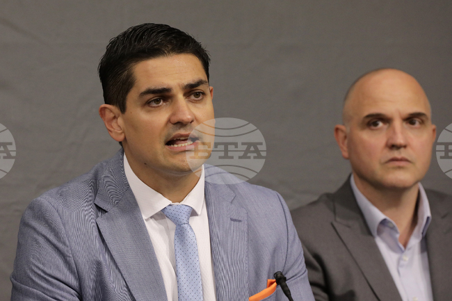 Радостин Василев - народни представители - пресконференция