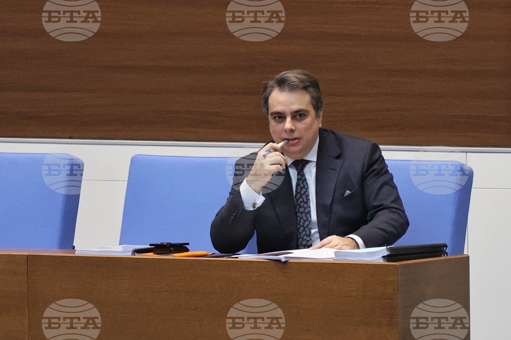 Парламент - заседание - Асен Василев