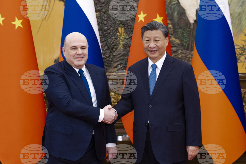 Руският премиер следващата седмица ще посети Китай, за да се срещне със Си Цзинпин