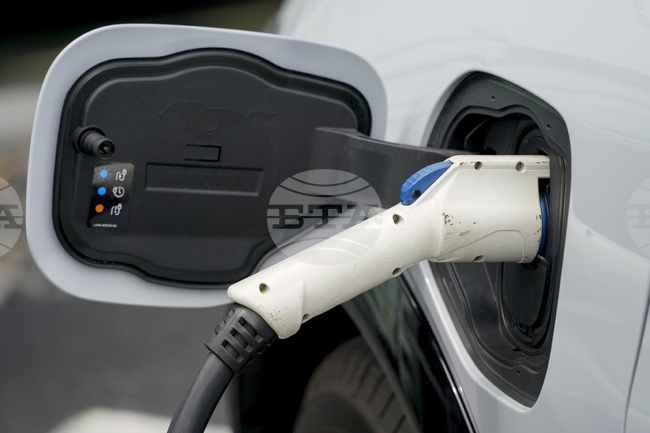 Европейските производители на леки автомобили и микробуси настояват за бързи решения при екоизискванията за 2025 г.