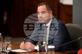 Министерски съвет - мобилно приложение „Помогни ми“ - представяне