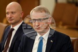 Министерски съвет - Николай Денков - български творци и интелектуалци - среща