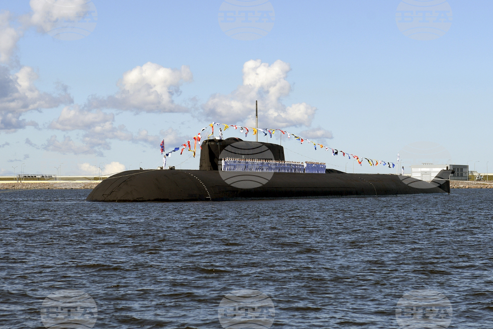 Русия провежда учения с ядрени подводници и ракети