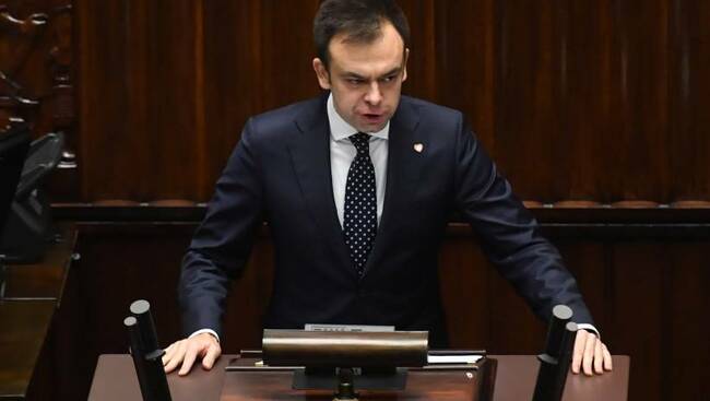 ПАП: Полският финансов министър очаква общият държавен дефицит за 2023 г. да е 5,6% от БВП