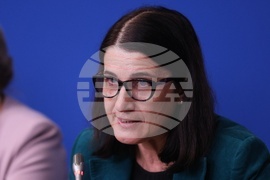 Национален пресклуб на БТА-София - деца - бежанци - пресконференция  - Мариана Тошева