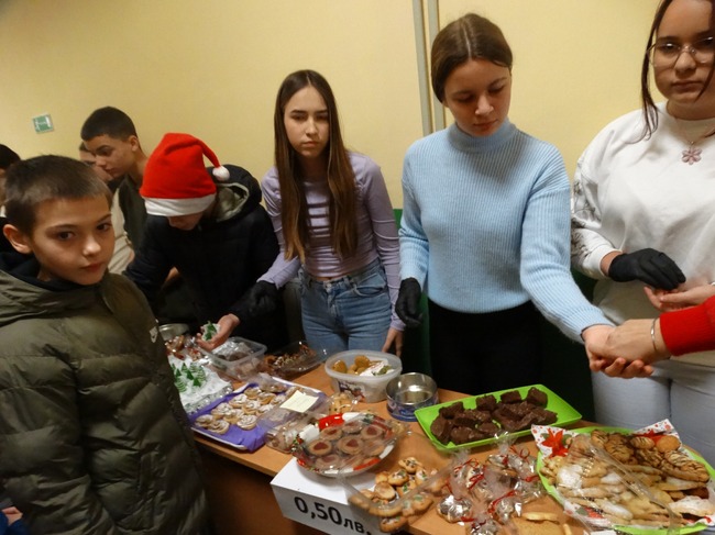 Община Ловеч: Децата на ОУ „Васил Левски“ дариха близо 5500 лева за детското отделение на болницата в Ловеч