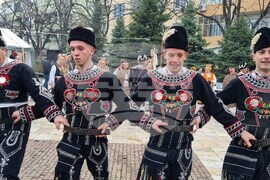 Търговище - ансамбъл „Мизия“ - коледно настроение