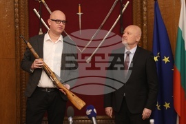 Министерство на отбраната - КНСБ - КТ „Подкрепа“ - подписване
