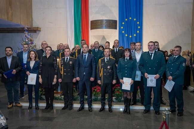 Министър Калин Стоянов към граничните полицаи: Преговорите за пълноправно членство на страната ни в Шенгенското пространство са възможни благодарение на вас