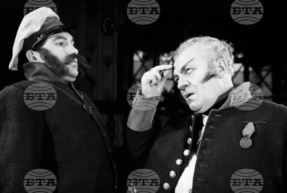 Премиера на комедията „Ревизор“ в Народния театър „Иван Вазов“ през 1953 г.