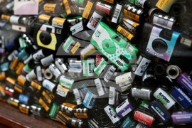 Взеха ли хляба „умните телефони“ на професионалните фотографи и на какво учи фотографията, попитахме двама майстори на обектива