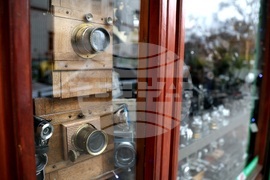 Взеха ли хляба „умните телефони“ на професионалните фотографи и на какво учи фотографията, попитахме двама майстори на обектива