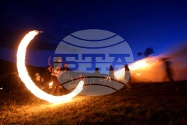 Взеха ли хляба „умните телефони“ на професионалните фотографи и на какво учи фотографията, попитахме двама майстори на обектива