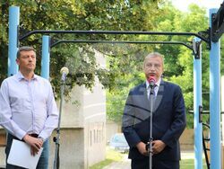 Йордан Йовчев, кметът Илко Стоянов и Александър Личев откриха новоизградена стрийт фитнес площадка в Благоевград