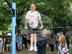 Йордан Йовчев, кметът Илко Стоянов и Александър Личев откриха новоизградена стрийт фитнес площадка в Благоевград