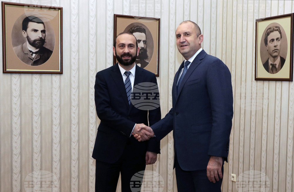 Румен Радев - Арарат Мирзоян - среща