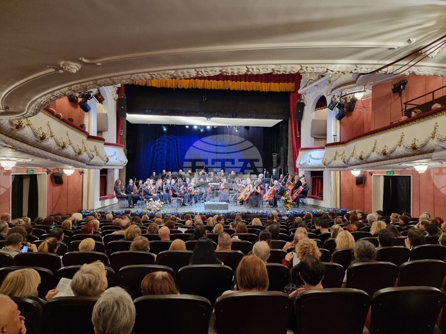 Варненската опера посвещава празничен гала концерт на 200-годишнината от рождението на Йохан Щраус-син 