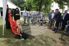 Минно - геоложки университет - храм - първа копка