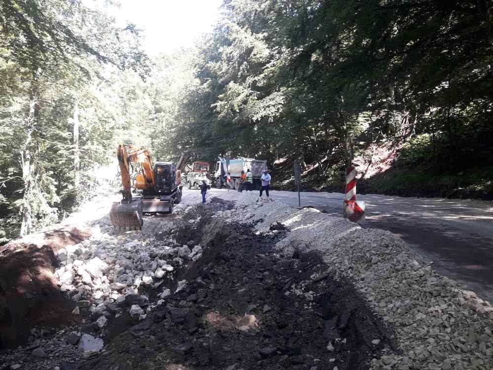    Възстановява се движението на МПС до 3,5 тона през „Петрохан“