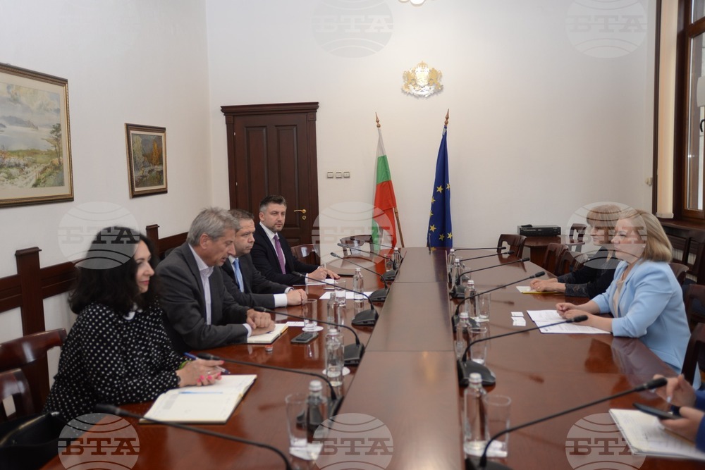 Justice Minister Yordanova Meets with AmCham Leaders