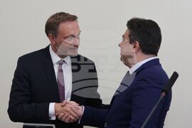 Асен Василев - Кристиан Линднер - среща