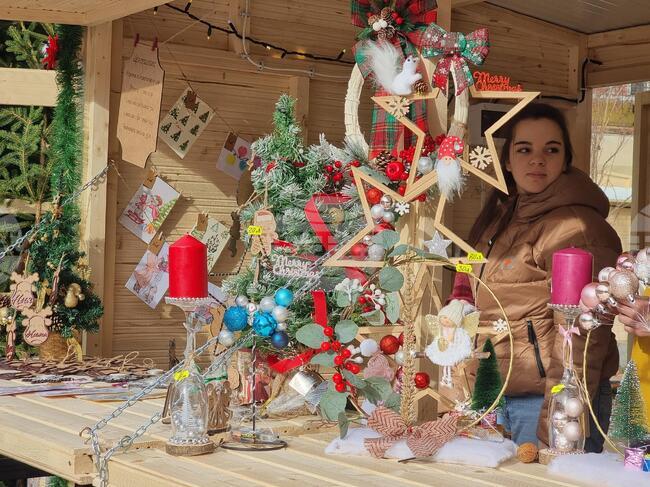 Ловеч - коледен базар