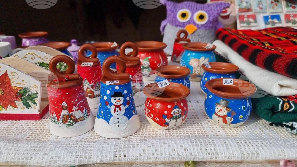 Ловеч - коледен базар