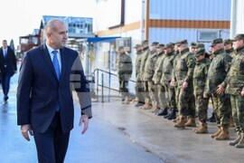Косово - президент - посещение - KFOR