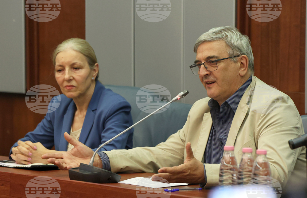 Софийски университет - кръгла маса на тема: „Граници на правата по време на война“