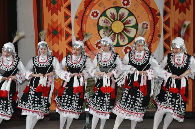 Сърбия - Фолклорен ансамбъл „Родолюбие" - концерт 